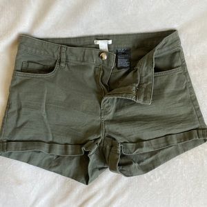 Women’s H&M shorts